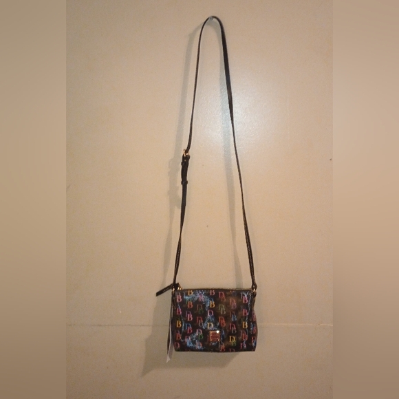 NWT Dooney & Bourke Multi Katie Crossbody - Picture 1 of 12